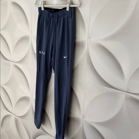 Nike Men’s Dri-FIT Studio '72 Joggers! - Picture 4 of 10